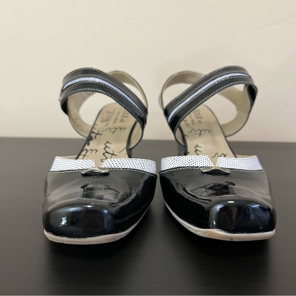 Tour En Ville Heeled Mary Jane Style Shoes - Picture 4 of 13